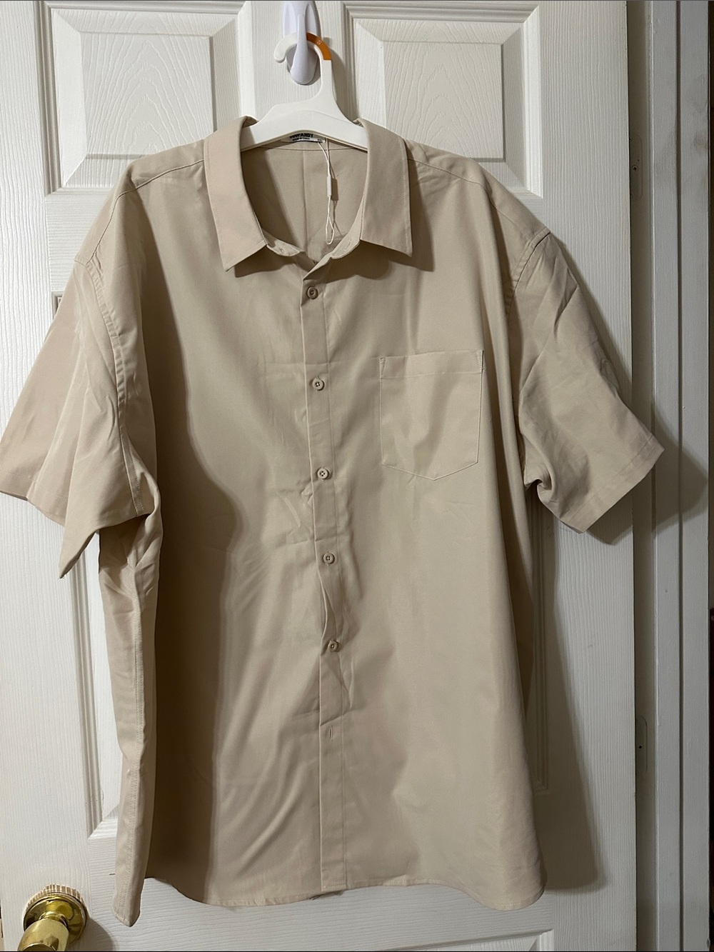 Men's Casual Short-Sleeve Button-Down Shirt in Beige